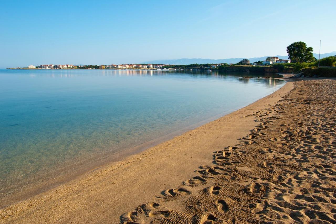 Family Friendly Apartments With A Swimming Pool Povljana, Pag - 244 Eksteriør bilde