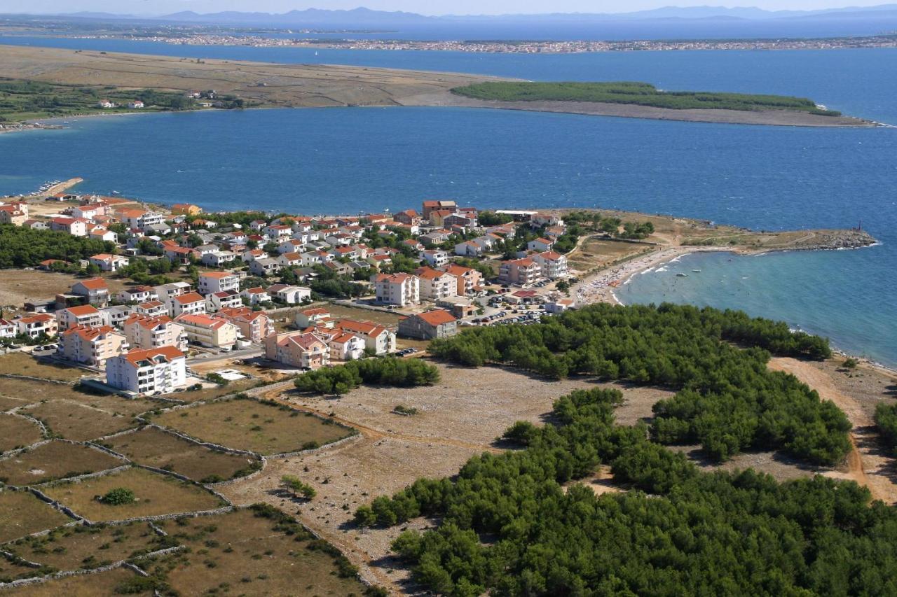 Family Friendly Apartments With A Swimming Pool Povljana, Pag - 244 Eksteriør bilde