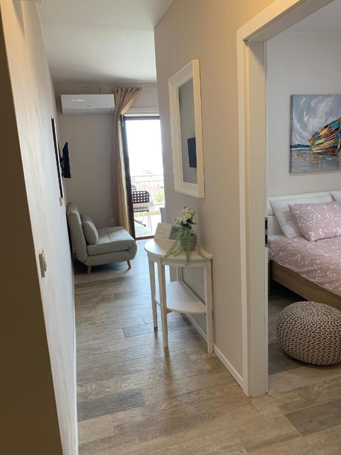 Family Friendly Apartments With A Swimming Pool Povljana, Pag - 244 Eksteriør bilde
