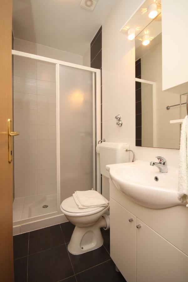Family Friendly Apartments With A Swimming Pool Povljana, Pag - 244 Eksteriør bilde