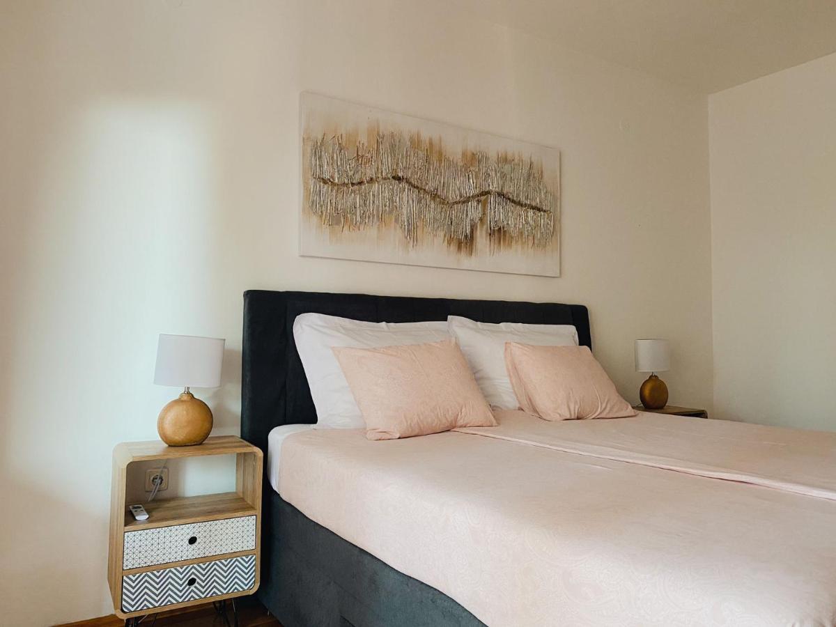 Family Friendly Apartments With A Swimming Pool Povljana, Pag - 244 Eksteriør bilde