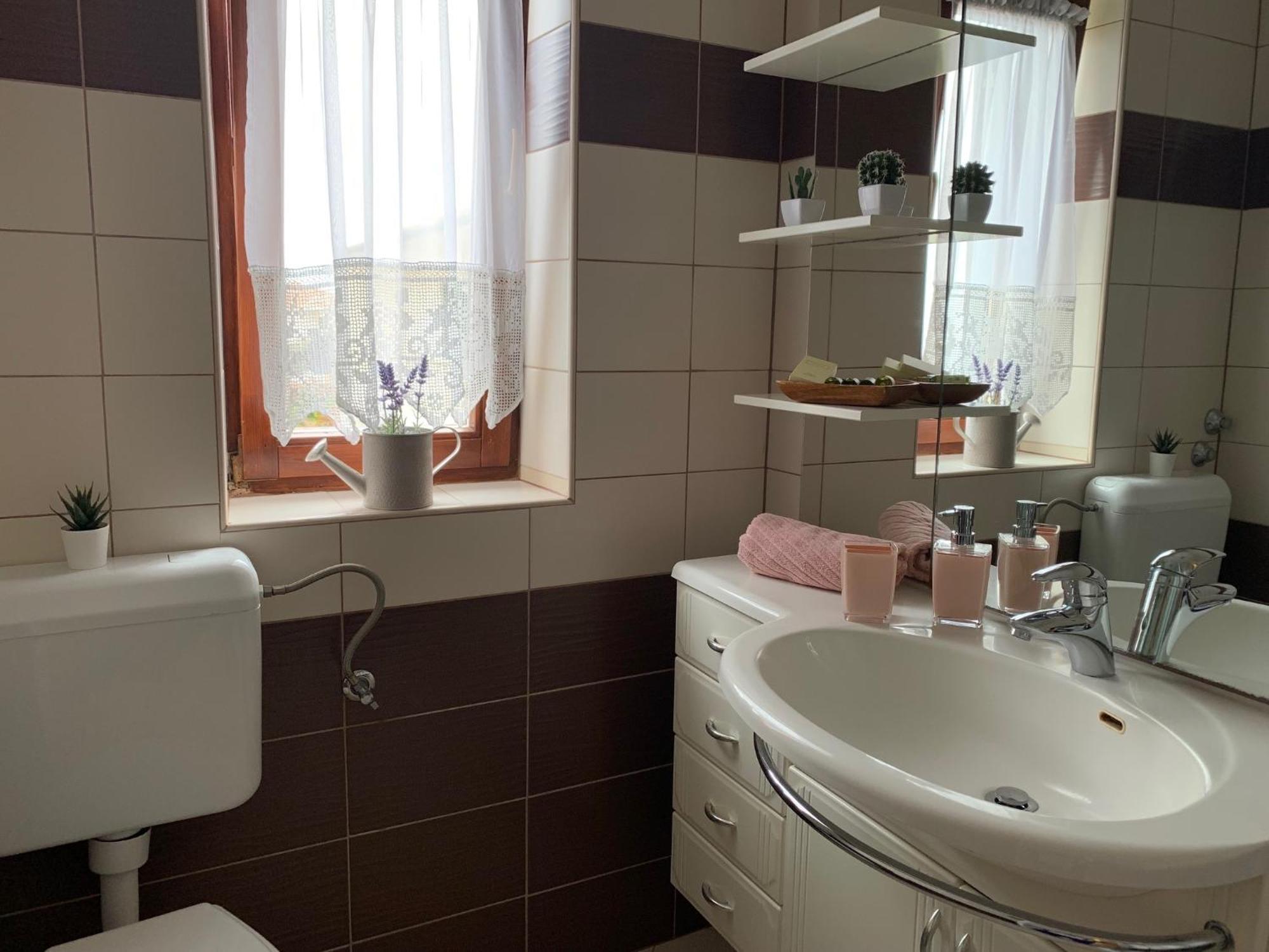 Family Friendly Apartments With A Swimming Pool Povljana, Pag - 244 Rom bilde