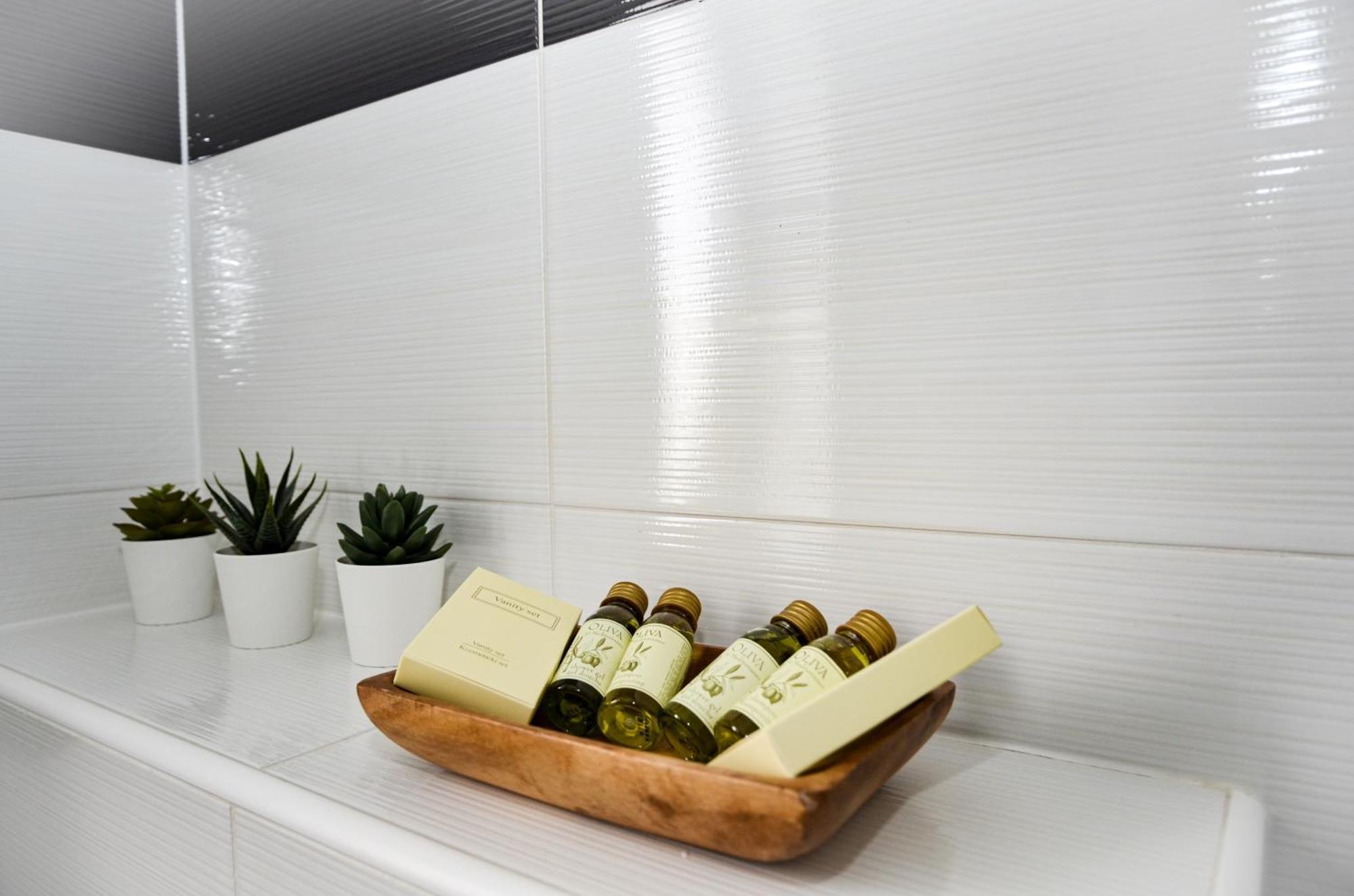 Family Friendly Apartments With A Swimming Pool Povljana, Pag - 244 Rom bilde