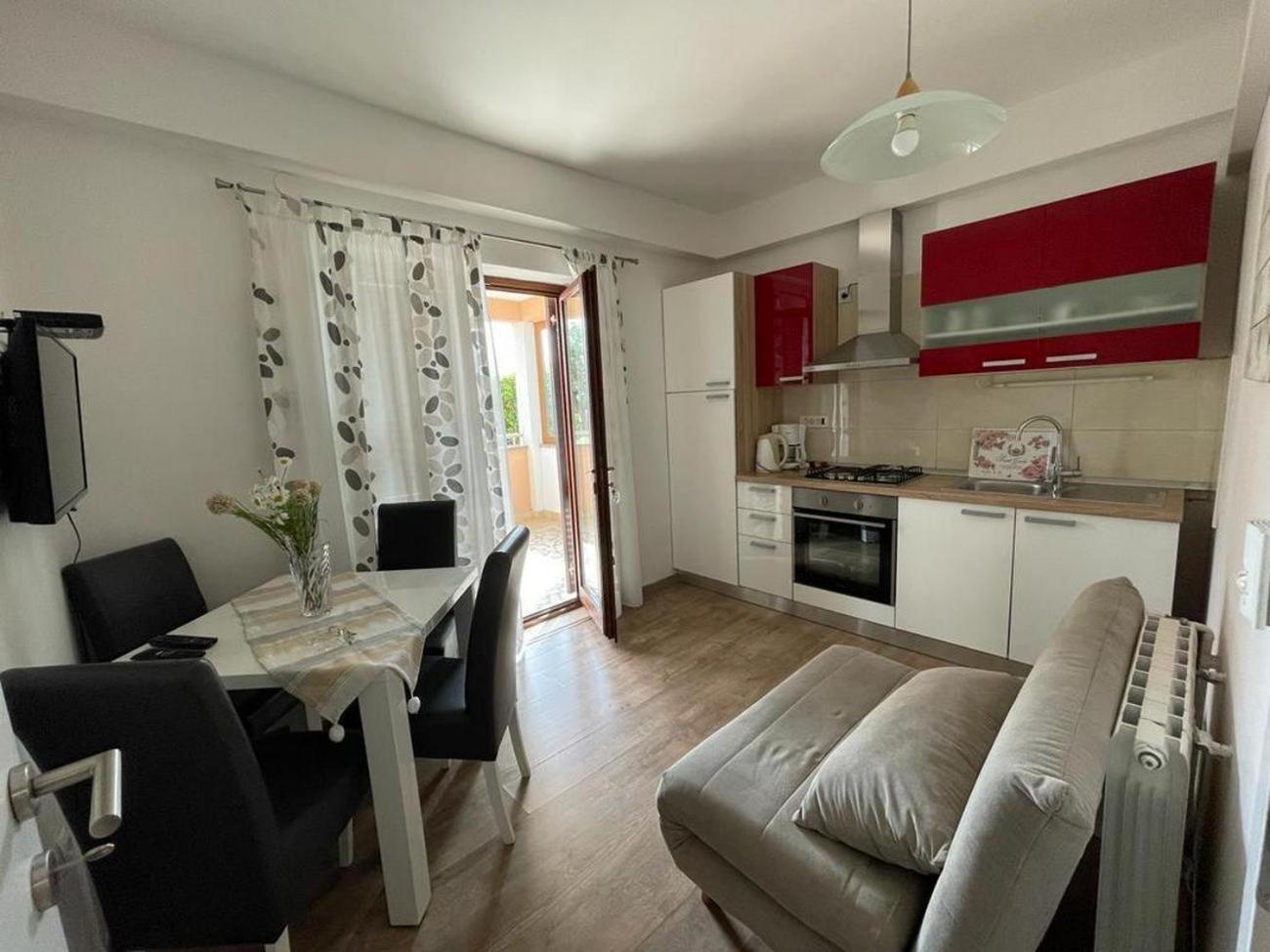 Family Friendly Apartments With A Swimming Pool Povljana, Pag - 244 Eksteriør bilde